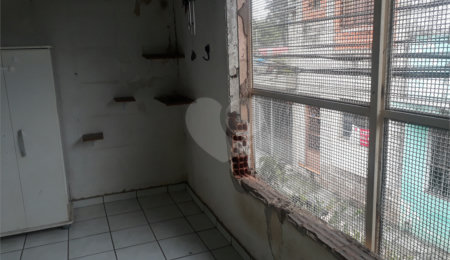 Sobrado à venda com 2 quartos em Tremembé, São Paulo, SP