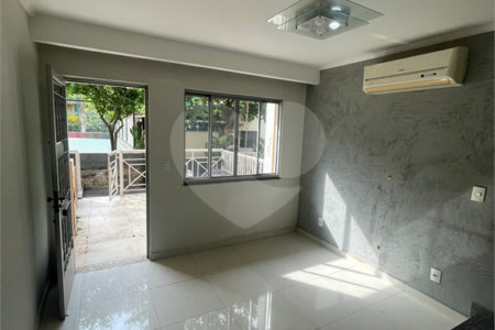 Casa à venda com 2 quartos no condomínio Athenas, Rio de Janeiro - RJ