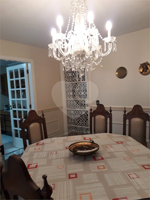 Casa à venda ou para alugar com 5 suítes em Jardim Leonor, São Paulo, SP