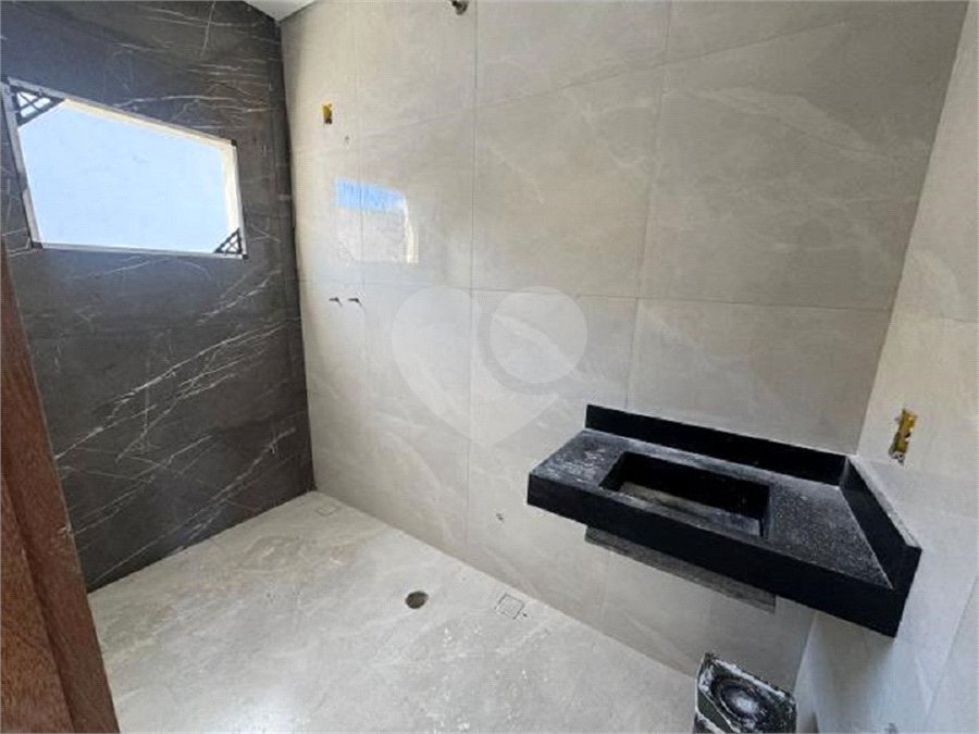 Casa à venda com 3 quartos, sendo 1 suíte,  no condomínio Residencial Marina, Itapetininga - SP