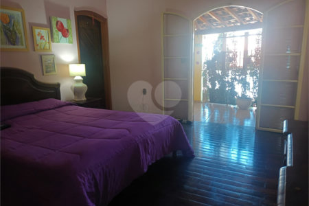 Linda casa em ótima localização!!