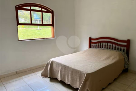 Sítio à venda com 6 quartos, sendo 1 suíte, no Centro (são João Novo), São Roque, SP