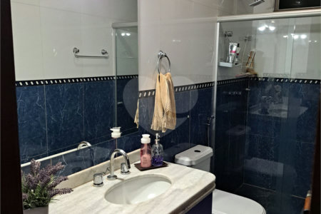 Sobrado à venda com 4 quartos, sendo 2 suítes, em Vila José Bonifácio, Araraquara, SP