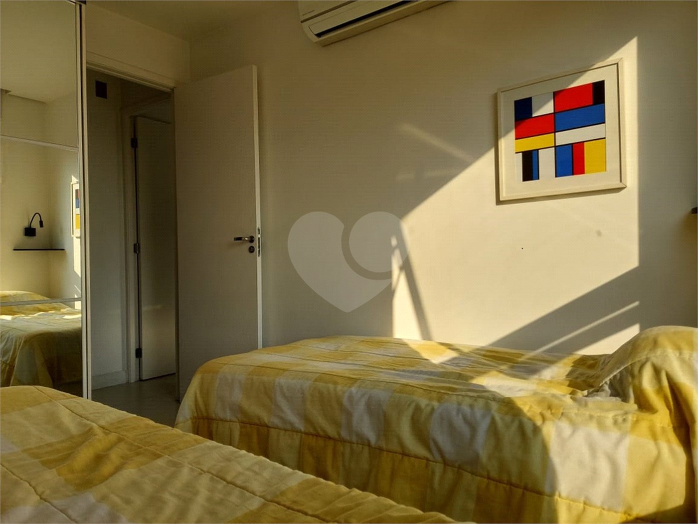 Apartamento à venda com 2 quartos, sendo 1 suíte, em Jardim das Acácias, São Paulo, SP