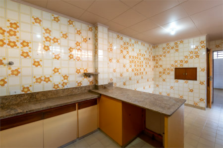 Casa à venda com 4 quartos, sendo 2 suítes, em Perdizes, São Paulo, SP
