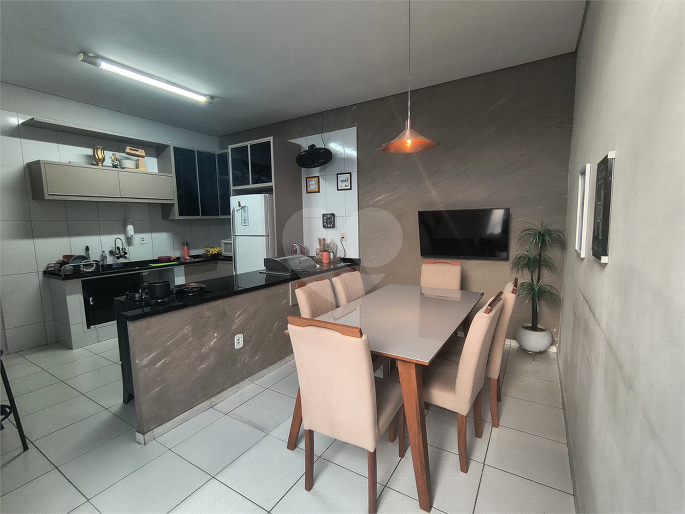 Casa à venda com 3 quartos, sendo 1 suíte, em Núcleo Residencial Professor Carlos Aldrovandi, Indaiatuba, SP