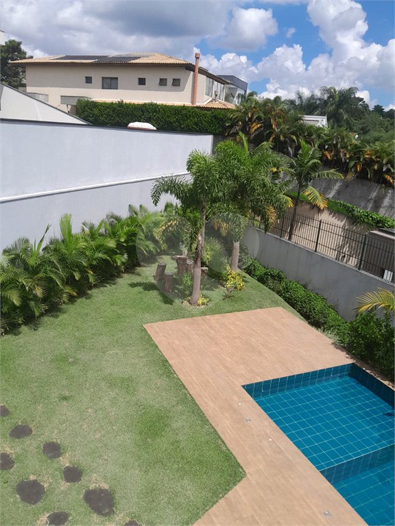 Casa à venda com 3 suítes em Moinho Velho, Cotia, SP