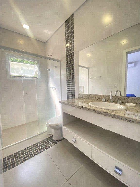 Casa à venda com 6 quartos, sendo 5 suítes, no condomínio Monte Belo, Salto - SP