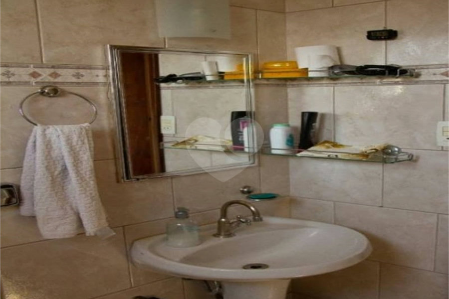 Casa Térrea à venda com 3 quartos, sendo 1 suíte, em Vila Irmãos Arnoni, São Paulo, SP