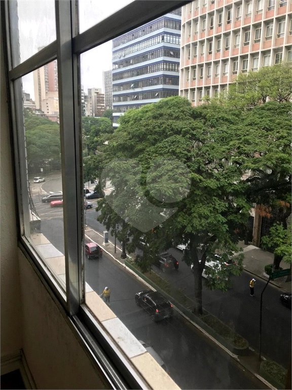 Apartamento à venda com 2 quartos em Bela Vista, São Paulo, SP