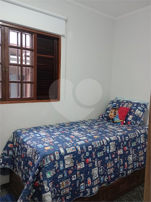 Sobrado à venda com 3 quartos, sendo 1 suíte,  em Jardim Guairaca, São Paulo, SP