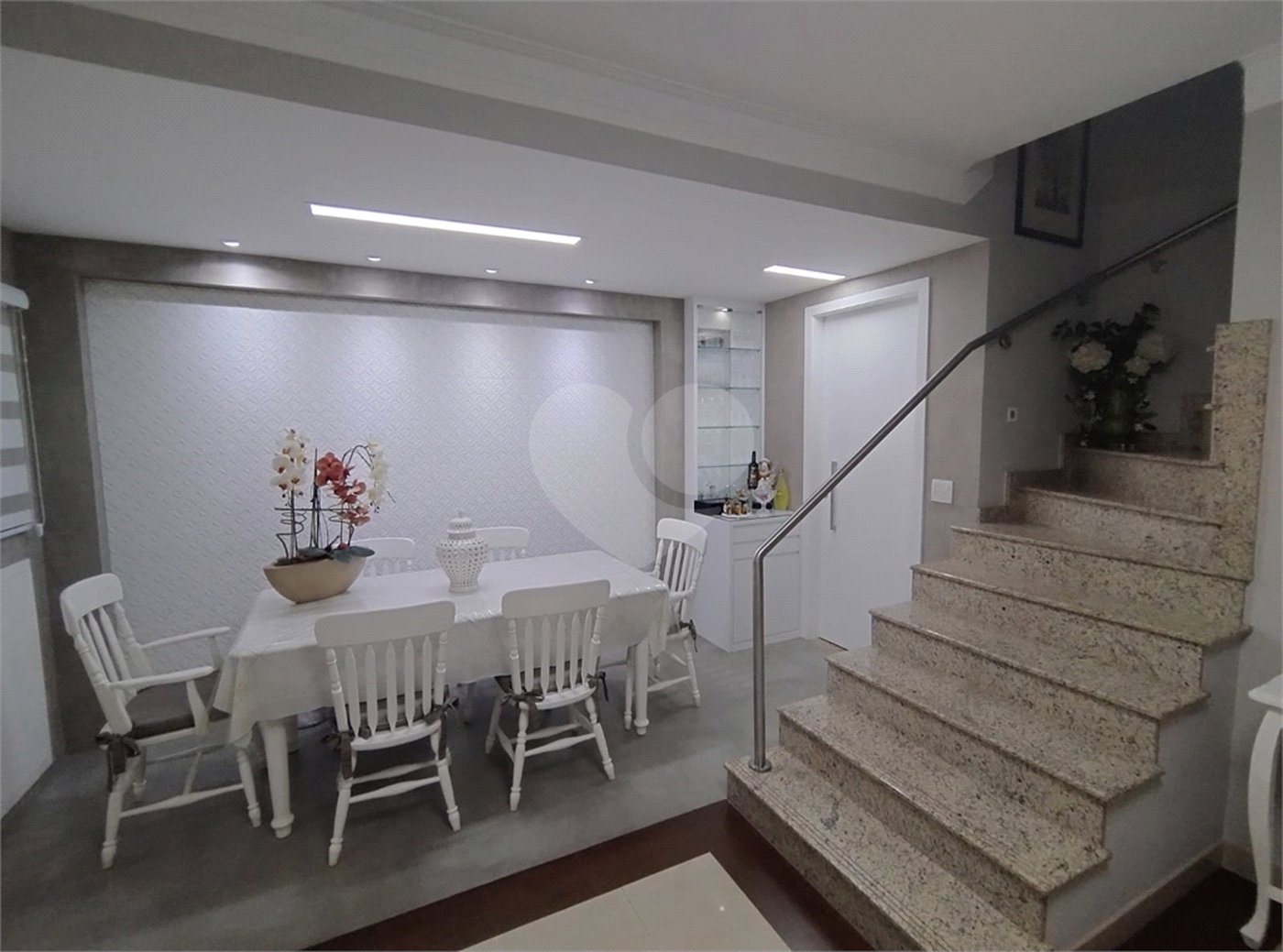 Casa à venda com 3 quartos, sendo 1 suíte,  em Santana, São Paulo, SP