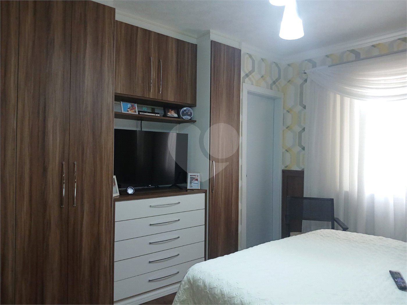 Casa à venda com 3 quartos, sendo 1 suíte,  em Esplanada Mendes Moraes, São Roque, SP