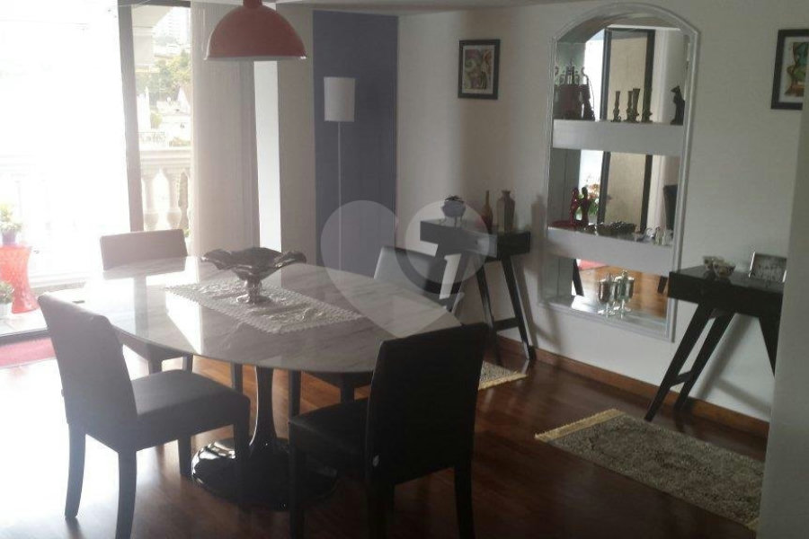 Casa à venda com 3 suítes em Jardim Franca, São Paulo, SP