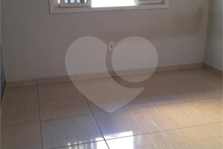 Casa à venda com 4 quartos em Campo Grande, Rio de Janeiro, RJ