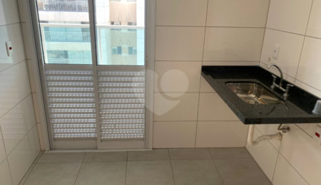Apartamento à venda com 3 quartos, sendo 1 suíte,  em Vila Zilda, São Paulo, SP