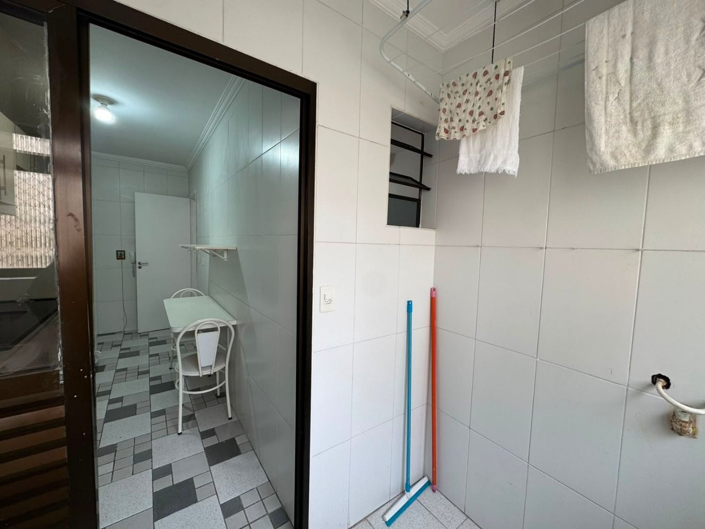 Apartamento com 3 dormitórios para alugar, 80 m² por R$ 4.000,02/mês - Balneário Cidade Atlântica - Guarujá/SP