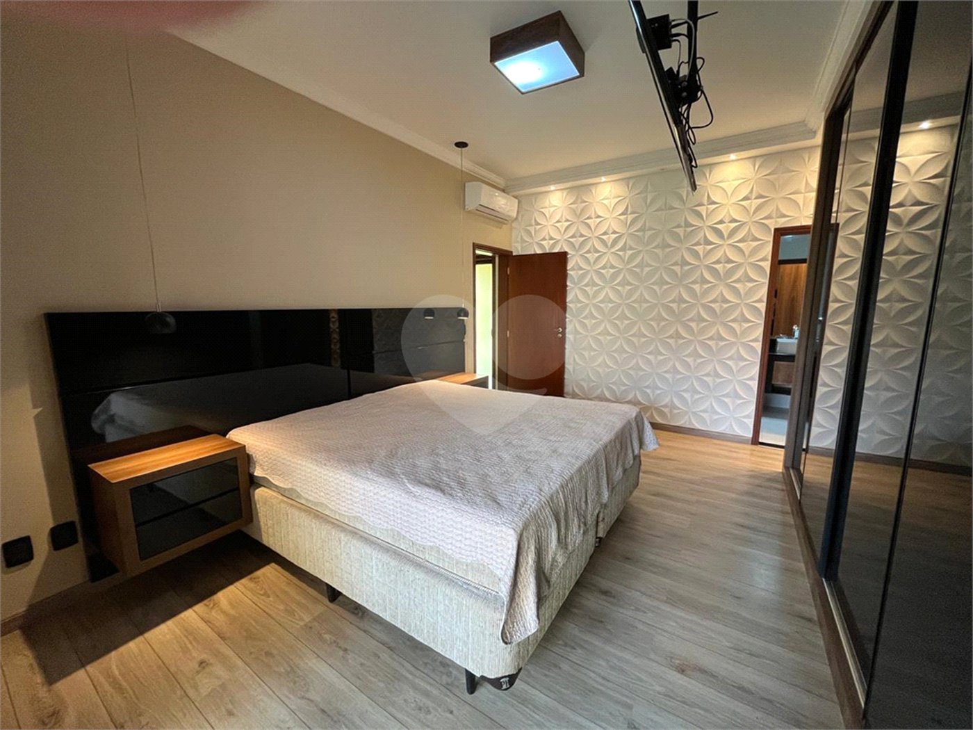 Casa à venda com 3 quartos, sendo 1 suíte, em Parque Atenas do Sul, Itapetininga, SP