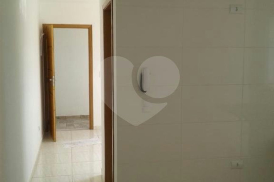 Casa à venda com 1 quarto no condomínio Camila I, São Paulo - SP