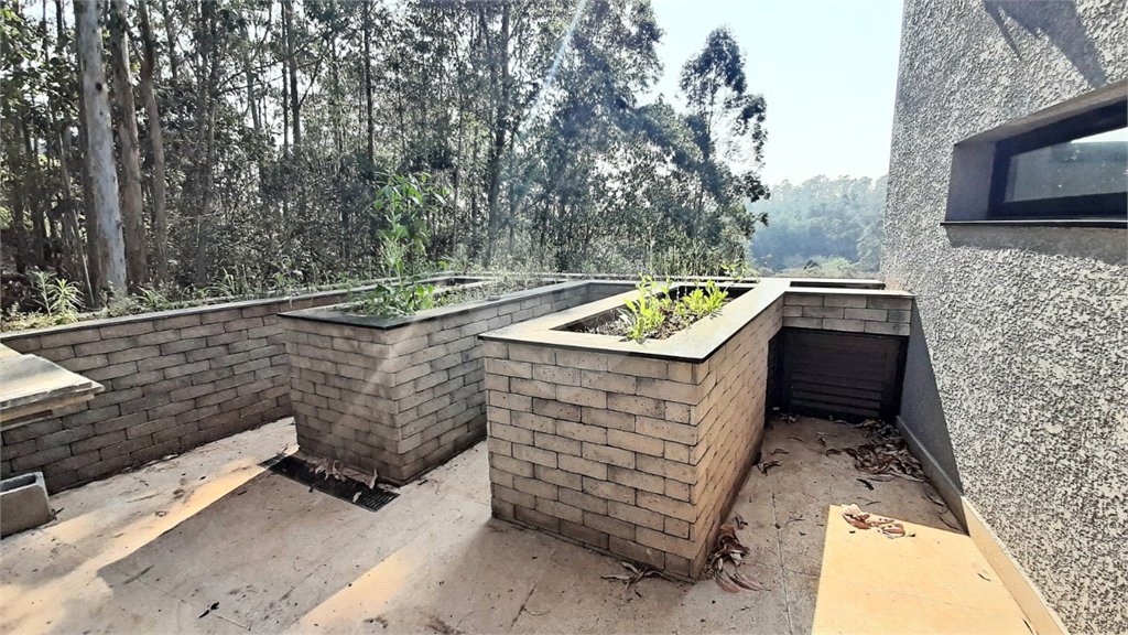 Casa à venda ou para alugar com 4 quartos, sendo 3 suítes, em Serra dos Lagos (jordanésia), Cajamar, SP