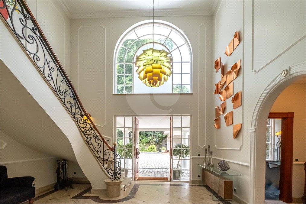 Casa à venda com 5 suítes no condomínio Chácara Flora, São Paulo - SP