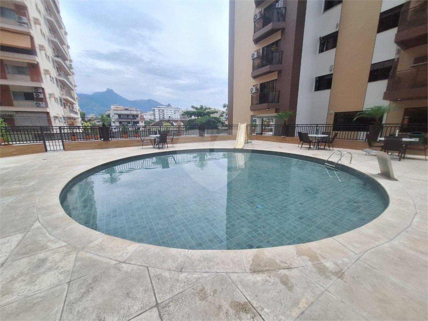 Apartamento à venda com 3 quartos, sendo 1 suíte,  em Vila Isabel, Rio de Janeiro, RJ