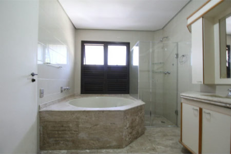 Apartamento à venda com 3 suítes em Vila Suzana, São Paulo, SP