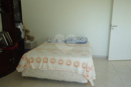 Casa à venda com 6 quartos, sendo 4 suítes,  no condomínio Monte Belo, Salto - SP
