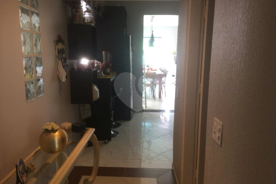 Casa à venda com 4 quartos, sendo 3 suítes, em Santana, São Paulo, SP