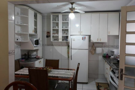 Sobrado à venda com 3 quartos, sendo 1 suíte,  em Chácara Jafet, Mogi das Cruzes, SP