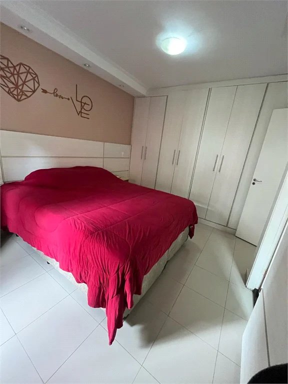 Casa à venda com 3 quartos, sendo 1 suíte, no condomínio Vila das Cores, São Paulo - SP