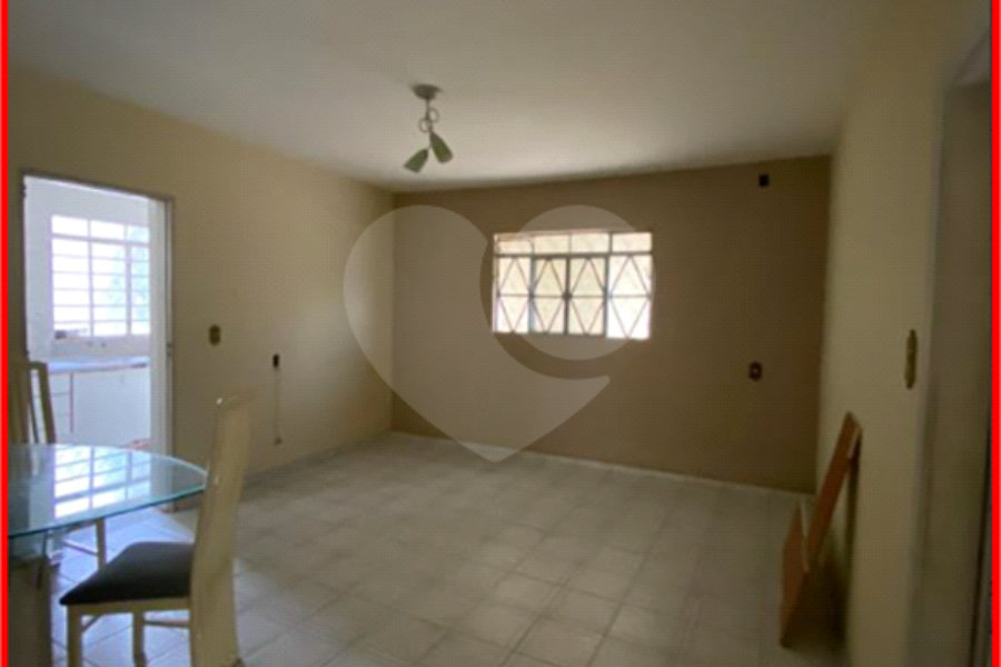 Sobrado à venda com 3 quartos em Tremembé, São Paulo, SP