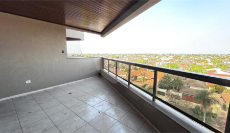 Apartamento à venda com 3 quartos, sendo 1 suíte,  no Centro, Três Lagoas, MS