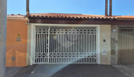 Casa à venda com 2 quartos, sendo 1 suíte,  em Parque Industrial, São Carlos, SP