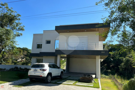 Casa a venda no Condomínio Porto Atibaia