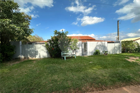 Casa a venda na Lagoa Dourada
