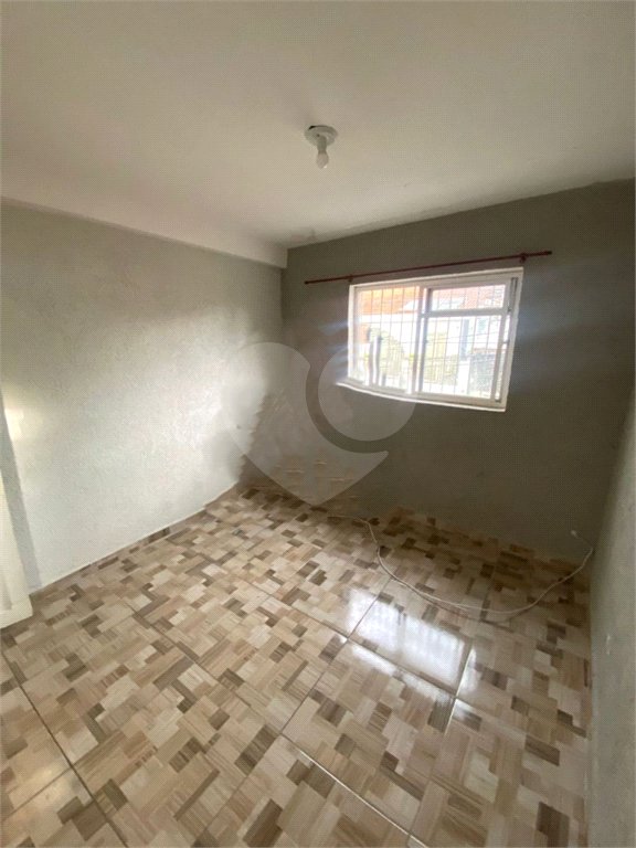 Oportunidade Única para Renda: 5 Casas em 328 m² no Bairro Saúde!