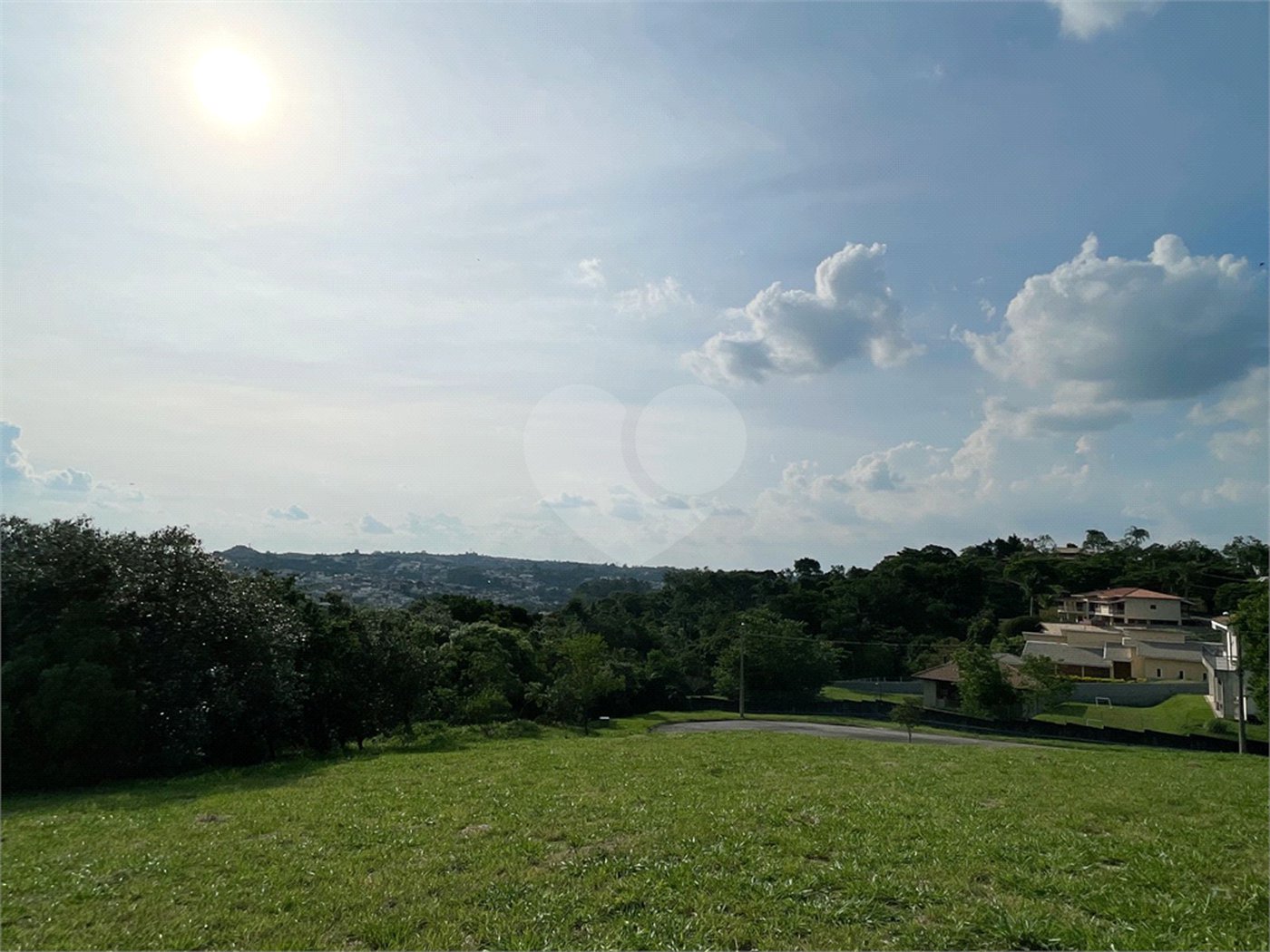 Terreno a venda no condomínio Reserva Santa Isabel Louveira