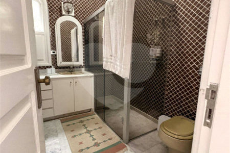 Casa Térrea à venda com 4 suítes em Anchieta, São Bernardo do Campo, SP