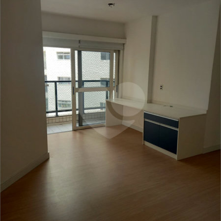 Apartamento à venda com 3 quartos, sendo 1 suíte,  em Vila Olímpia, São Paulo, SP