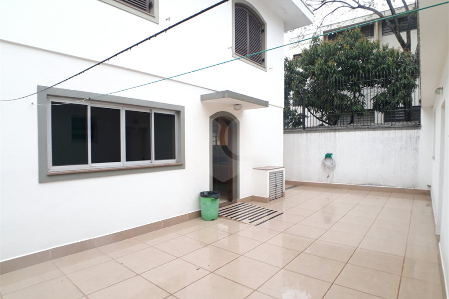 Sobrado à venda com 4 quartos, sendo 2 suítes, em Santana, São Paulo, SP