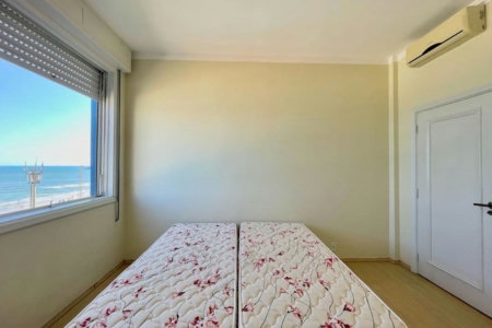 Apartamento Frente Mar com 4 Quartos para Venda ou Locação em Pitangueiras – Guarujá/SP