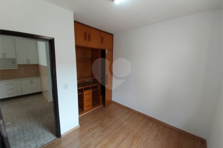 Casa à venda com 3 quartos em Vila Bossi, Louveira, SP