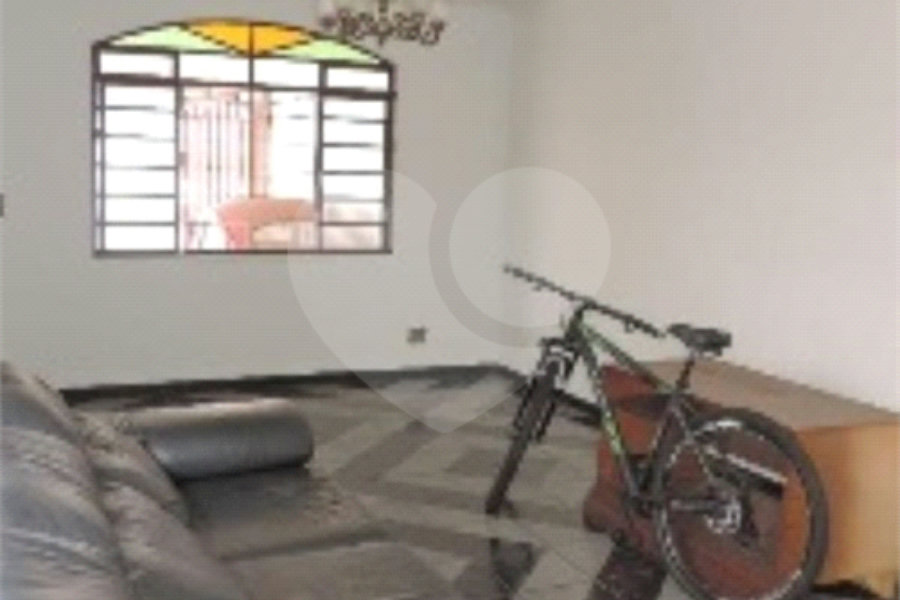 Sobrado à venda com 4 quartos em Vila Ipojuca, São Paulo, SP