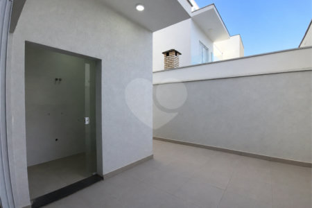 Casa à venda com 3 suítes no condomínio Terras de São Francisco, Sorocaba - SP