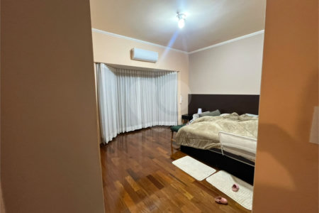 Casa à venda com 3 quartos, sendo 1 suíte, em Parque Santa Marta, São Carlos, SP