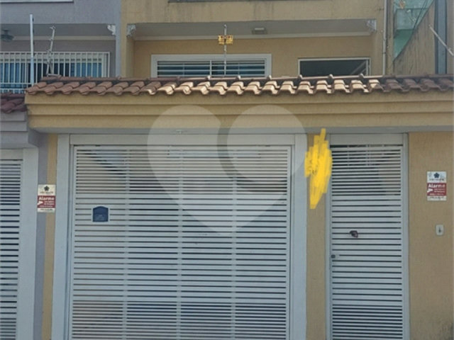 Sobrado à venda com 3 quartos, sendo 1 suíte,  em Tremembé, São Paulo, SP