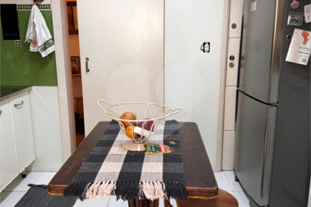 Apartamento à venda com 3 quartos, sendo 1 suíte, em Indianópolis, São Paulo, SP
