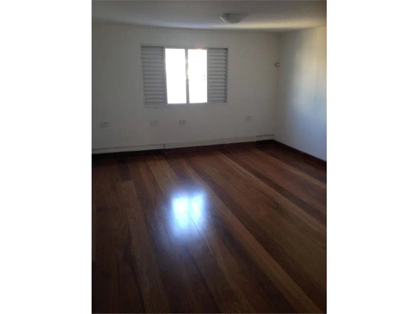 Sobrado à venda com 4 quartos, sendo 2 suítes, em Jardim Bonfiglioli, São Paulo, SP