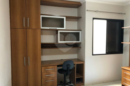 Casa à venda com 3 quartos, sendo 1 suíte, em Nova Petrópolis, São Bernardo do Campo, SP